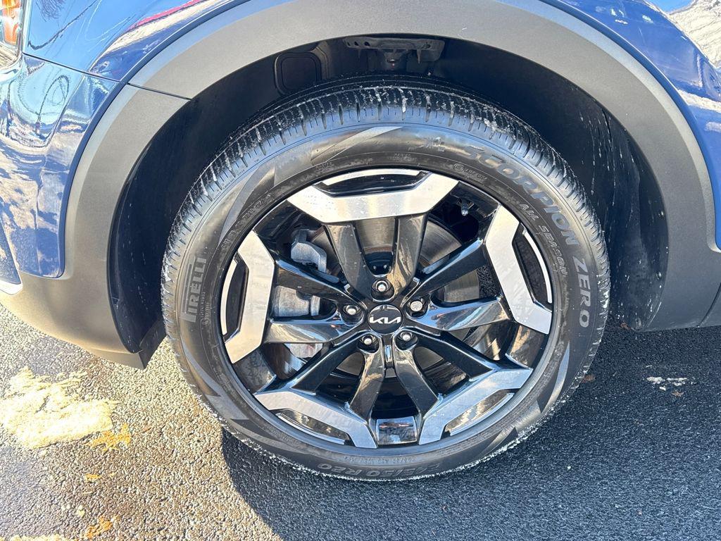 used 2023 Kia Telluride car, priced at $31,478