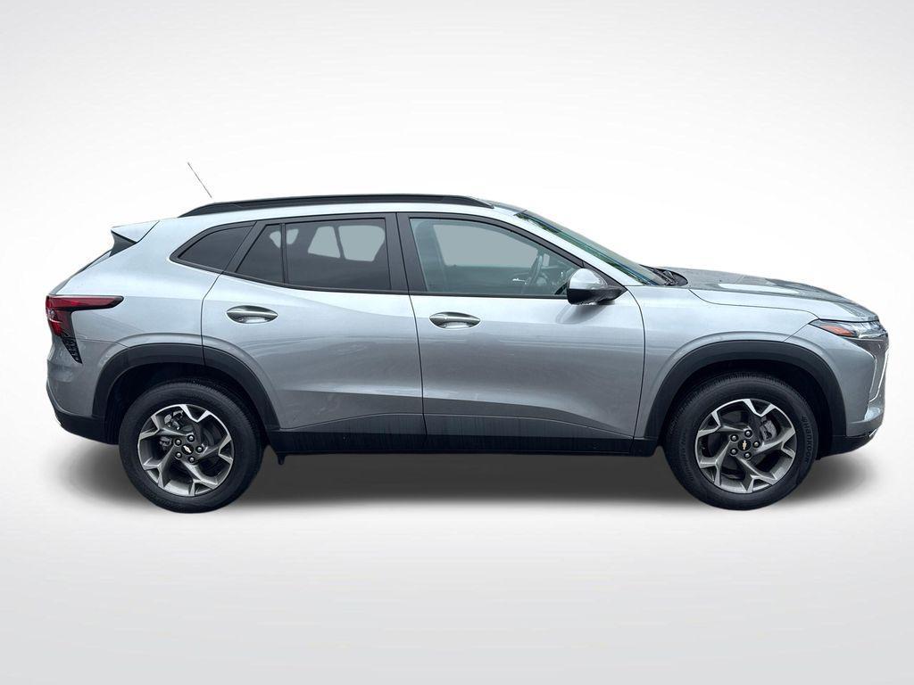 used 2024 Chevrolet Trax car, priced at $18,091
