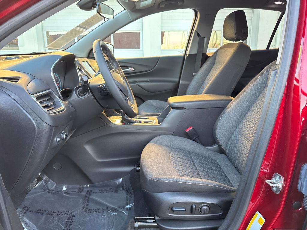 used 2024 Chevrolet Equinox car, priced at $20,000