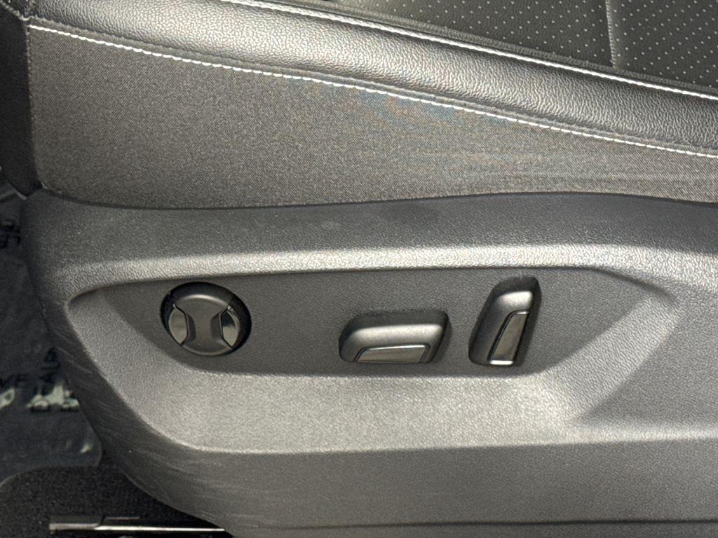 used 2023 Volkswagen Atlas car, priced at $29,995