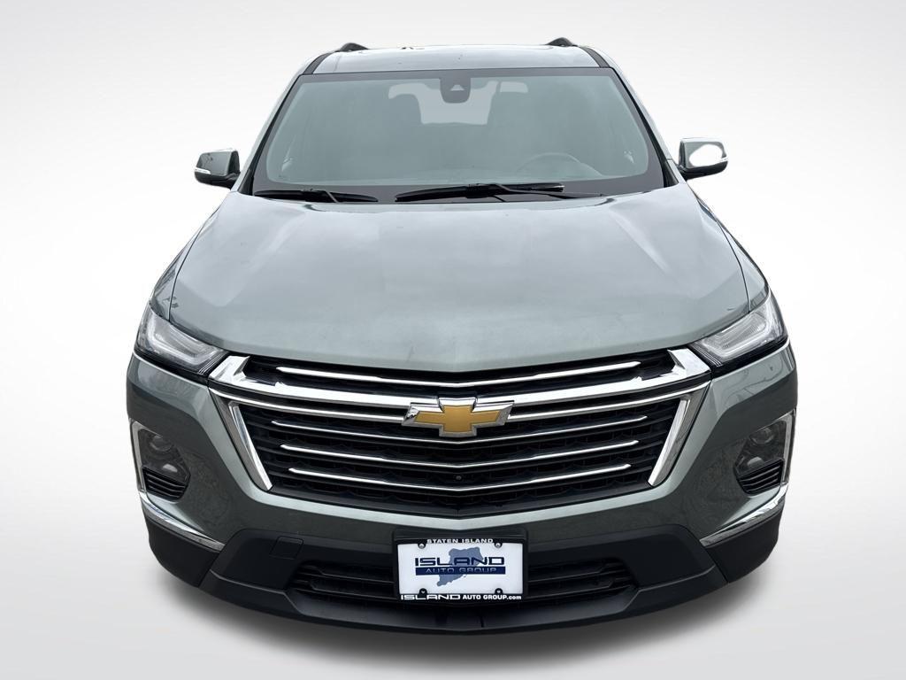 used 2023 Chevrolet Traverse car, priced at $26,606
