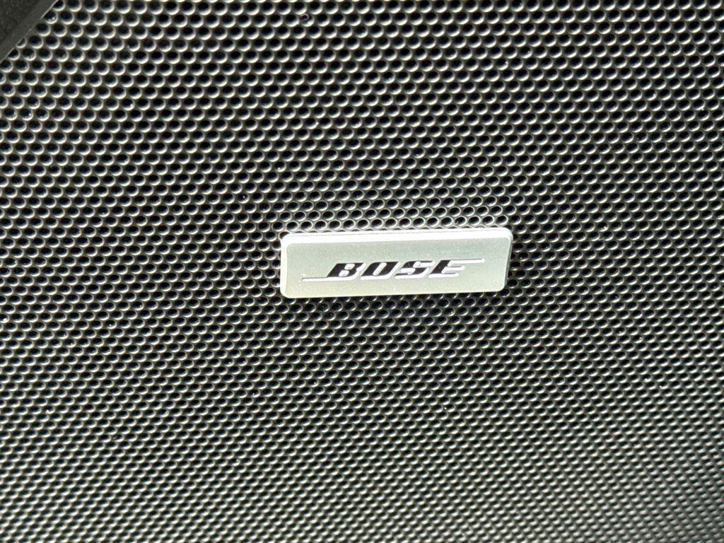 used 2023 Chevrolet Traverse car, priced at $26,606