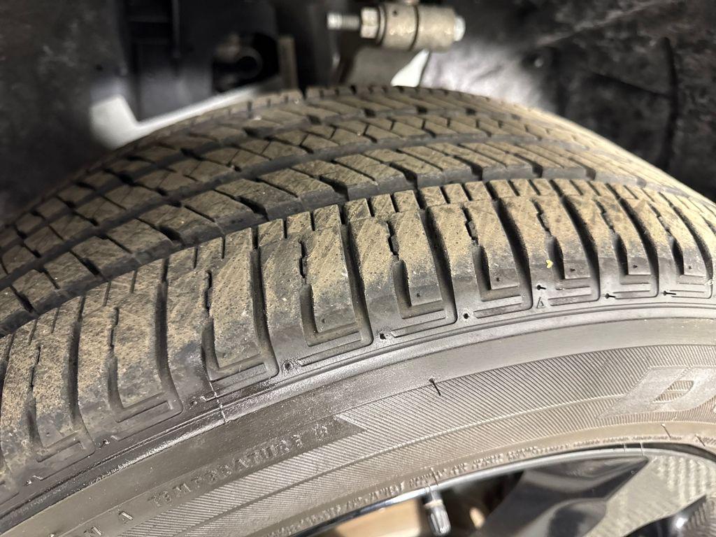 used 2024 Jeep Grand Cherokee L car, priced at $35,899