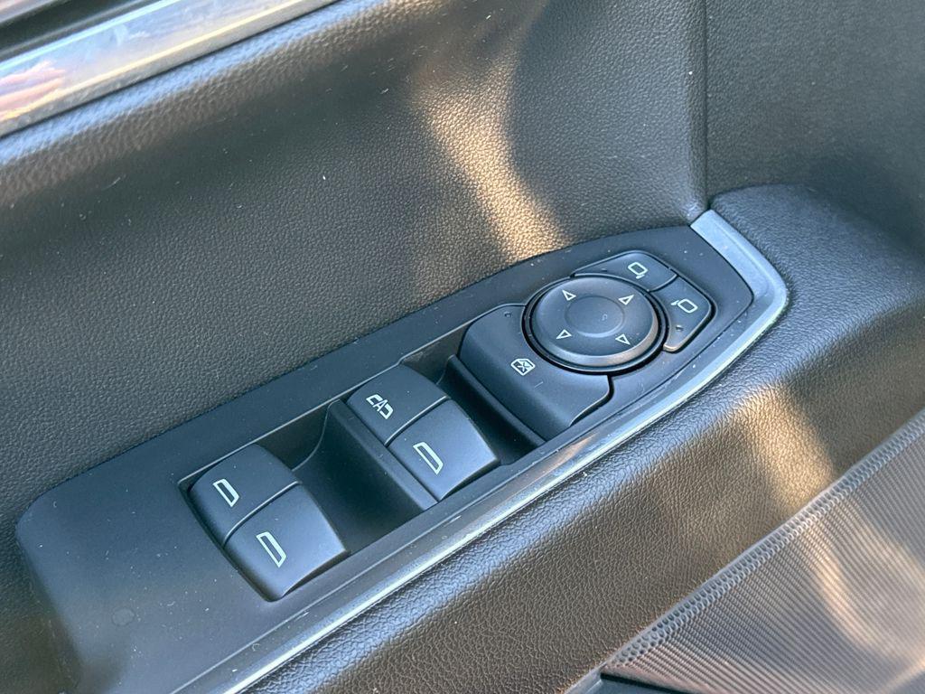 used 2023 GMC Sierra 1500 car, priced at $36,995