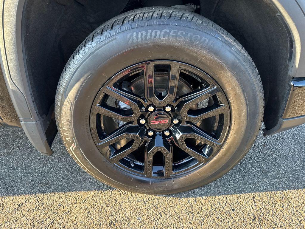 used 2023 GMC Sierra 1500 car, priced at $36,995