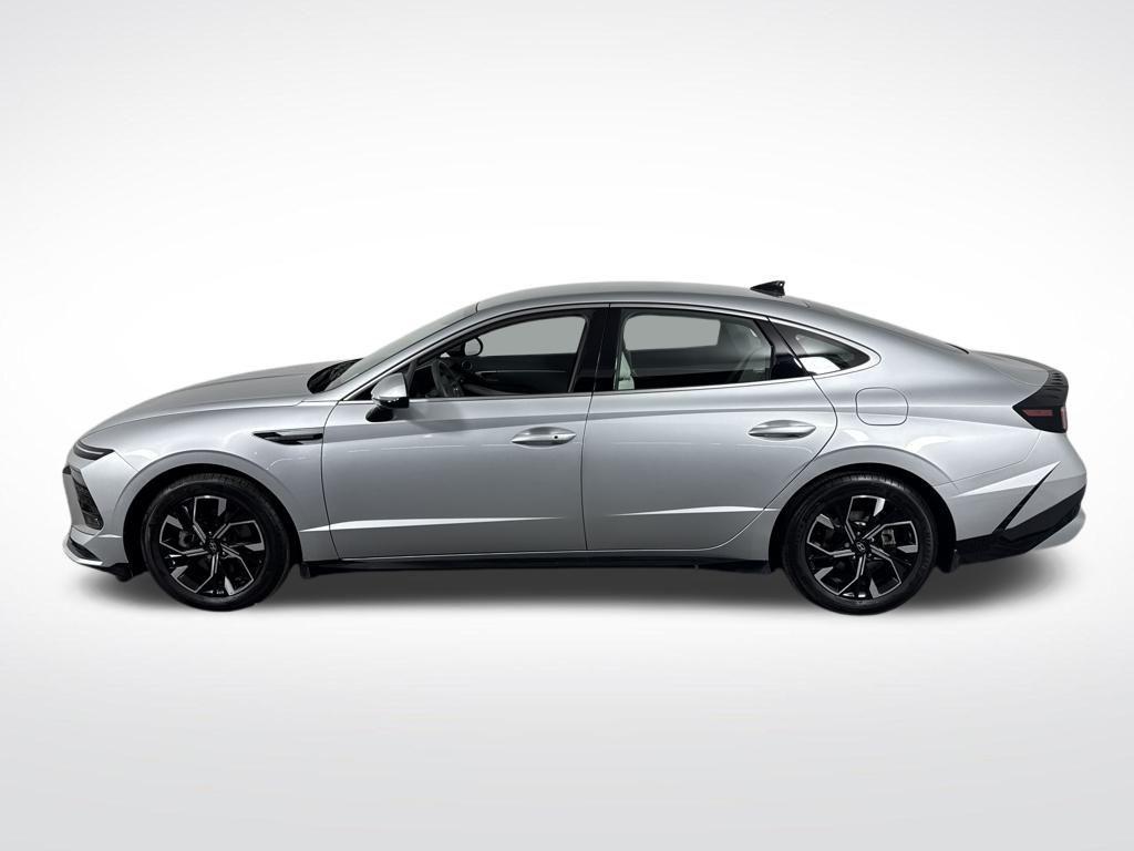 used 2024 Hyundai Sonata car, priced at $23,860