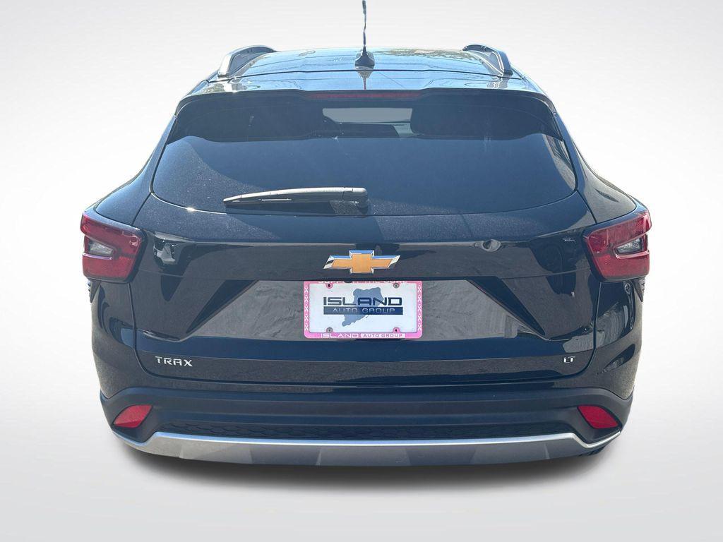 used 2024 Chevrolet Trax car, priced at $20,684