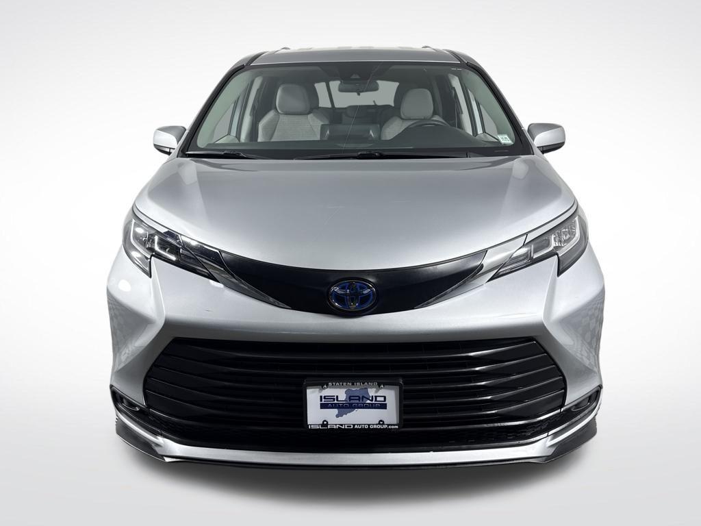 used 2023 Toyota Sienna car, priced at $37,940