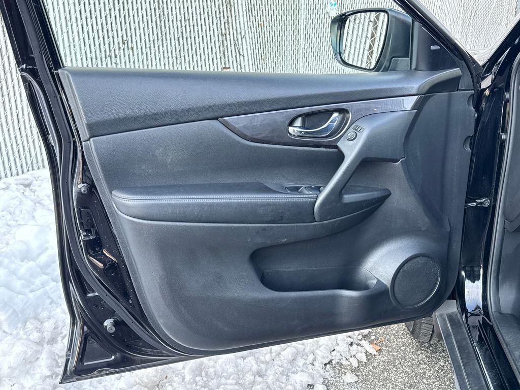 used 2020 Nissan Rogue car, priced at $13,289