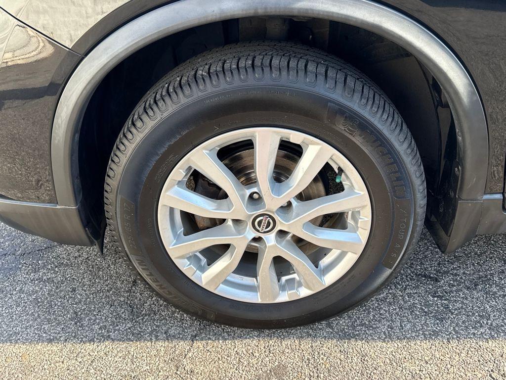 used 2020 Nissan Rogue car, priced at $13,289