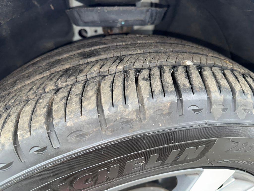 used 2022 Chevrolet Equinox car, priced at $21,547