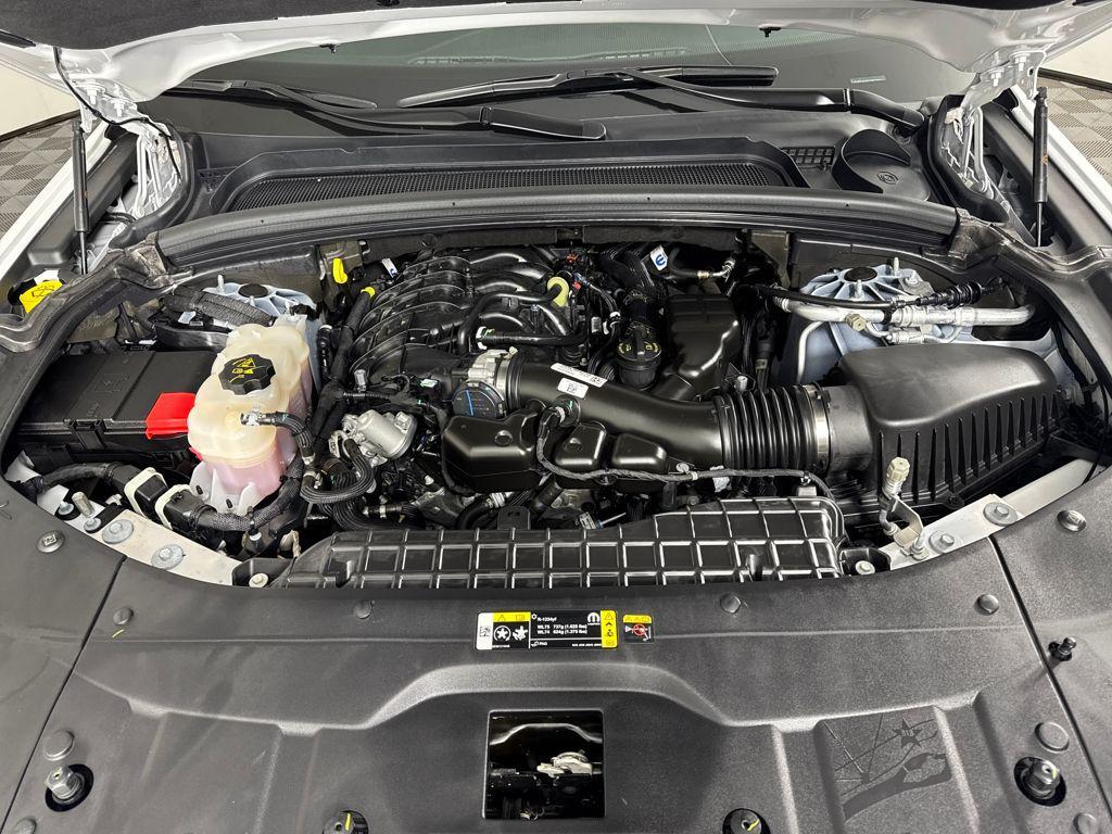 used 2024 Jeep Grand Cherokee car, priced at $34,299