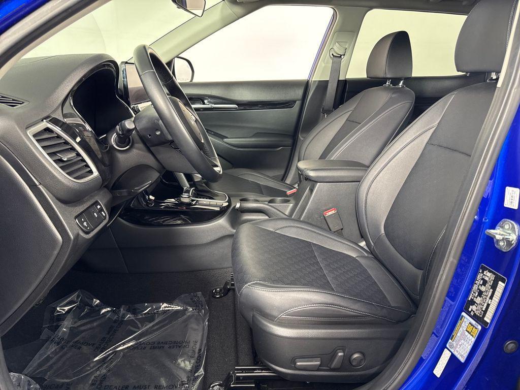 used 2023 Kia Seltos car, priced at $23,780