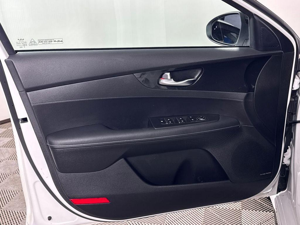 used 2023 Kia Forte car