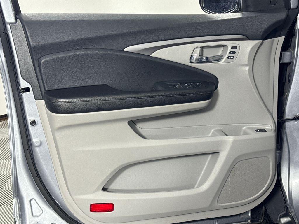 used 2020 Honda Pilot car, priced at $21,950