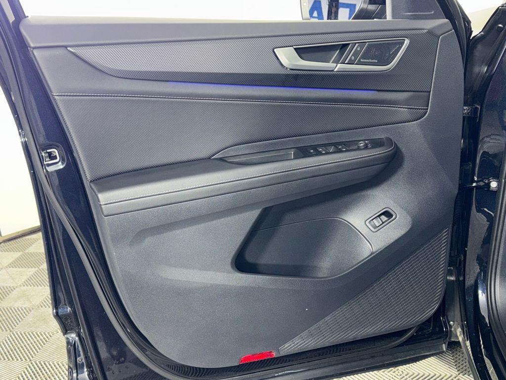 used 2025 Volkswagen Atlas Cross Sport car, priced at $47,995