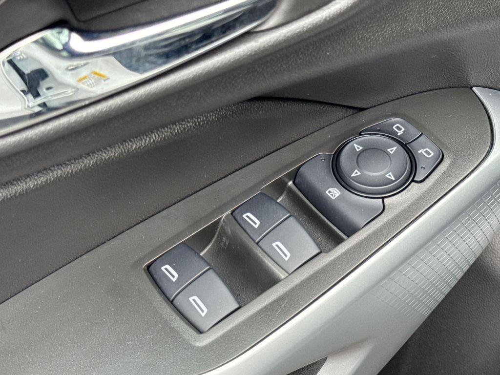 used 2025 Chevrolet Trax car, priced at $20,164