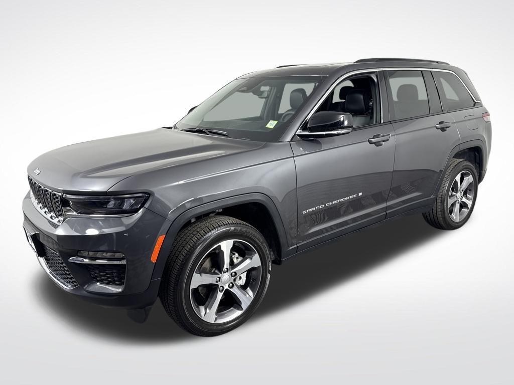 used 2024 Jeep Grand Cherokee car, priced at $36,946