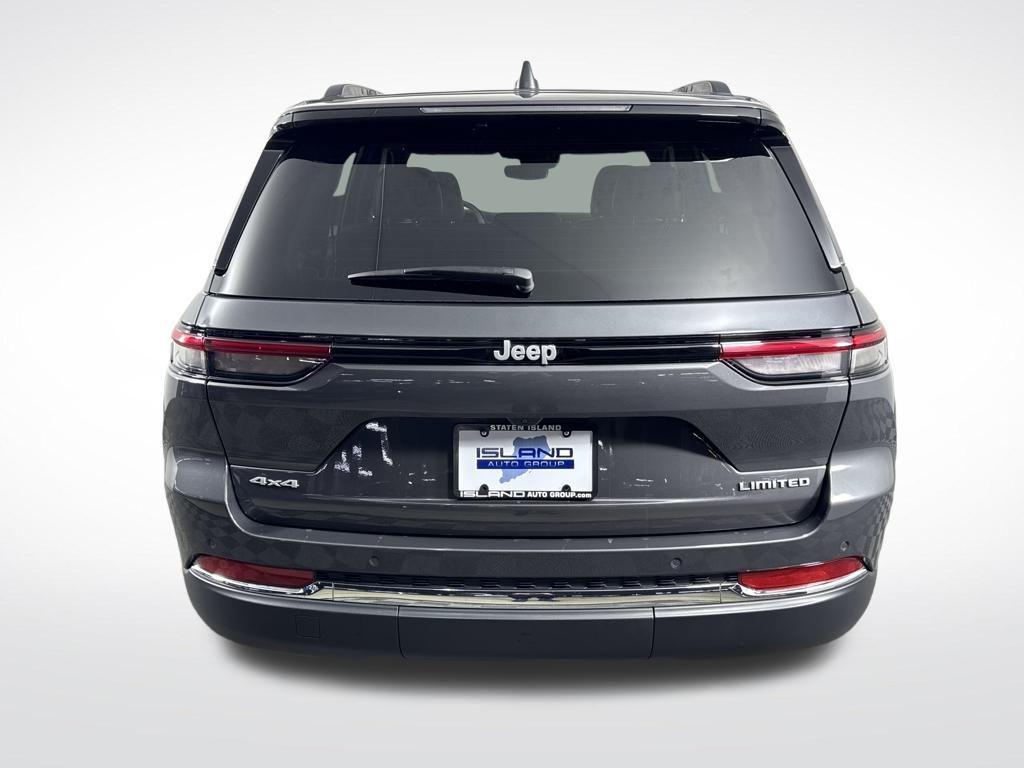 used 2024 Jeep Grand Cherokee car, priced at $36,946