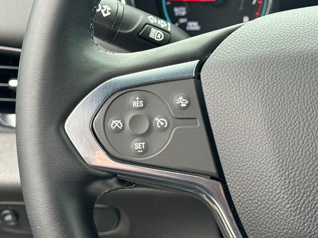 used 2023 Chevrolet Traverse car, priced at $27,174