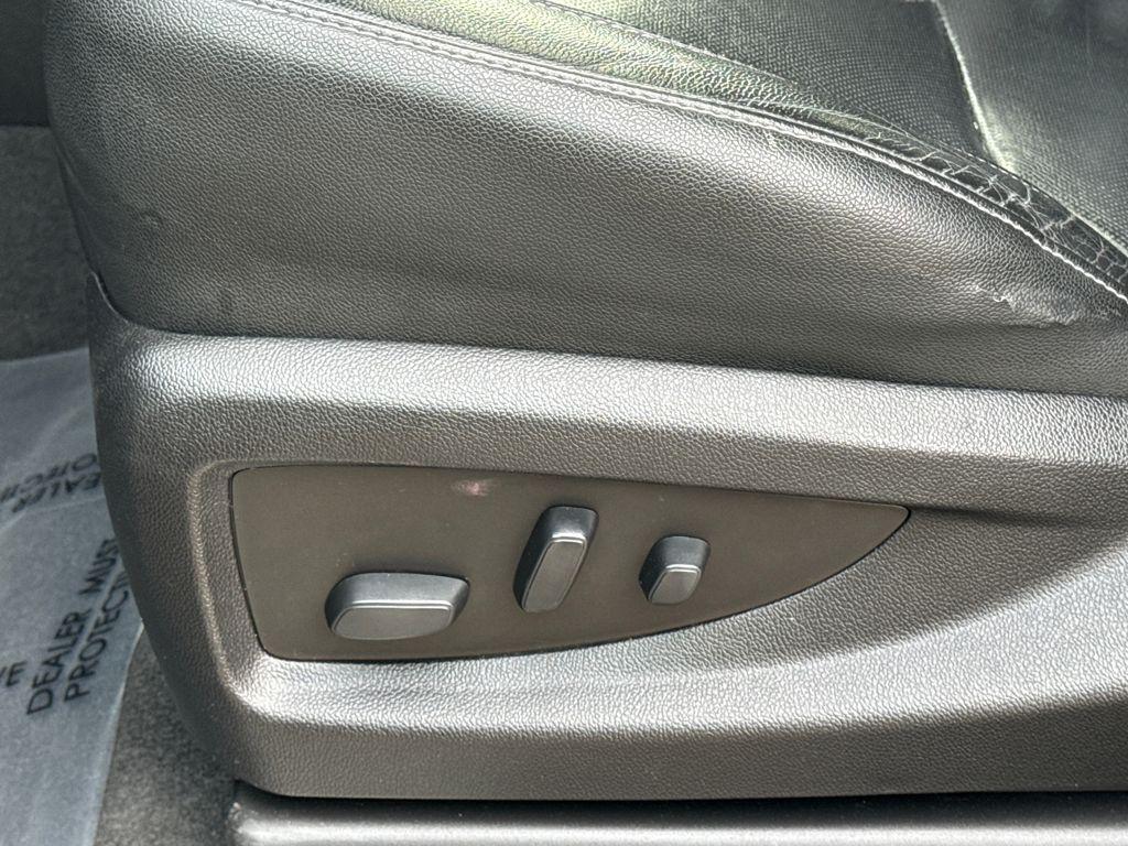 used 2020 GMC Yukon XL car, priced at $27,598