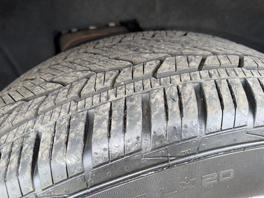 used 2020 GMC Yukon XL car, priced at $27,598