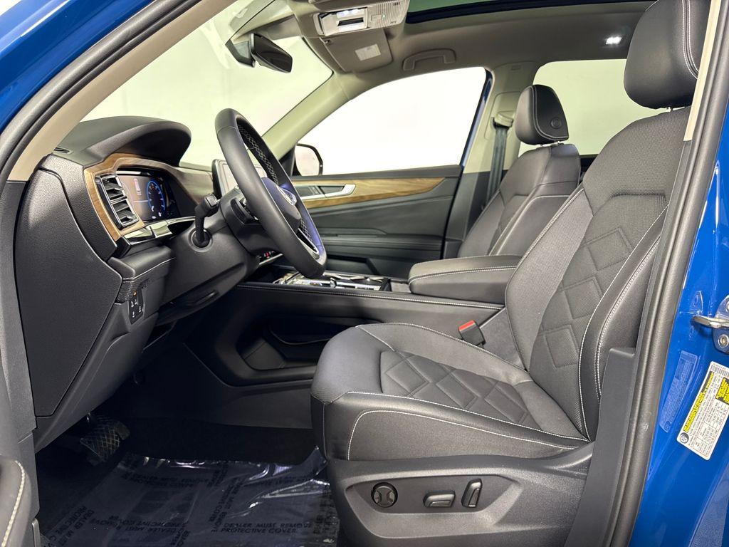 used 2025 Volkswagen Atlas car, priced at $39,995