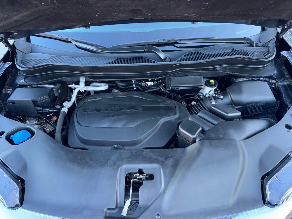 used 2022 Honda Pilot car, priced at $25,578