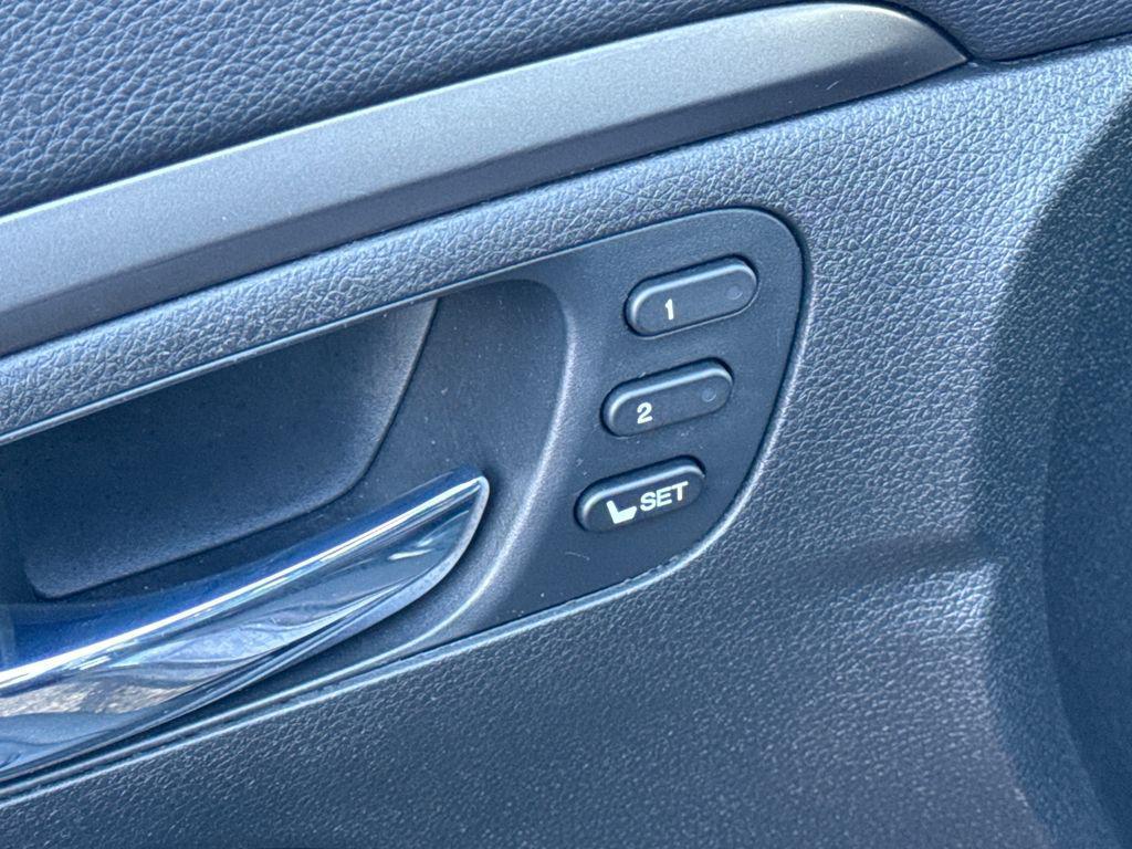 used 2022 Honda Pilot car, priced at $25,578