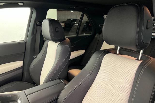 new 2026 Mercedes-Benz GLE 450 car, priced at $87,584
