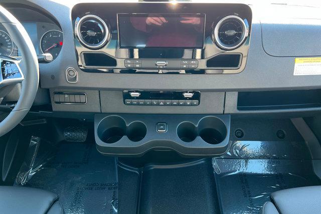 new 2026 Mercedes-Benz Sprinter 2500 car, priced at $90,778