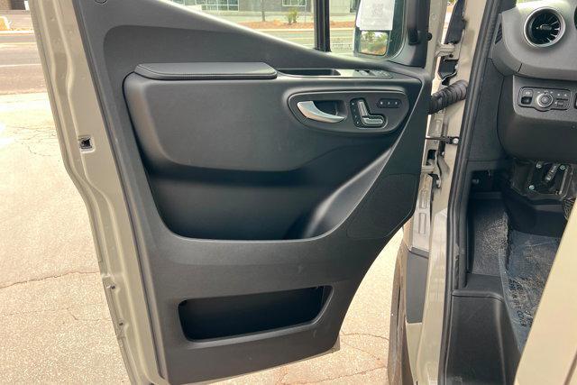 new 2026 Mercedes-Benz Sprinter 2500 car, priced at $91,277