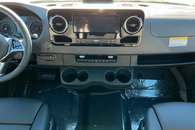 new 2026 Mercedes-Benz Sprinter 2500 car, priced at $85,437