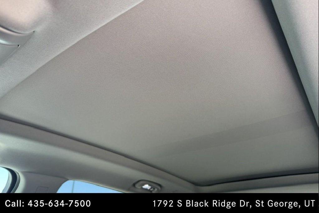 used 2023 Chevrolet Equinox car, priced at $28,154