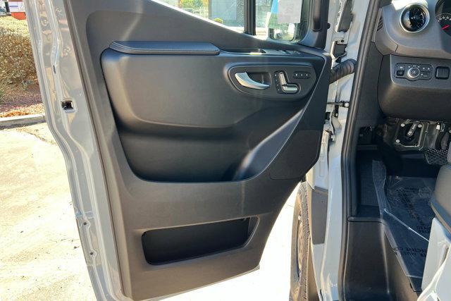 new 2026 Mercedes-Benz Sprinter 2500 car, priced at $84,414