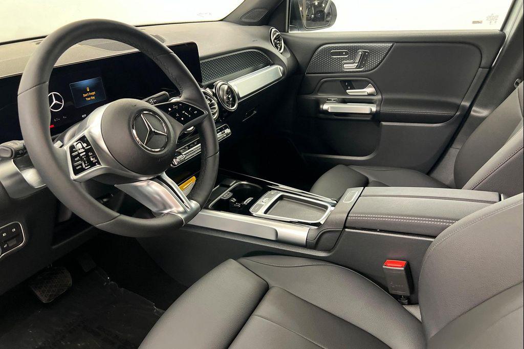 new 2026 Mercedes-Benz GLB 250 car, priced at $57,454