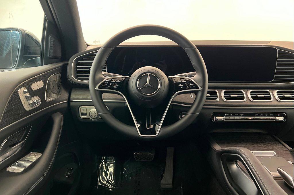 new 2026 Mercedes-Benz GLE 450 car, priced at $96,044
