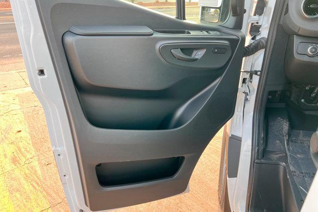 new 2026 Mercedes-Benz Sprinter 2500 car, priced at $68,653