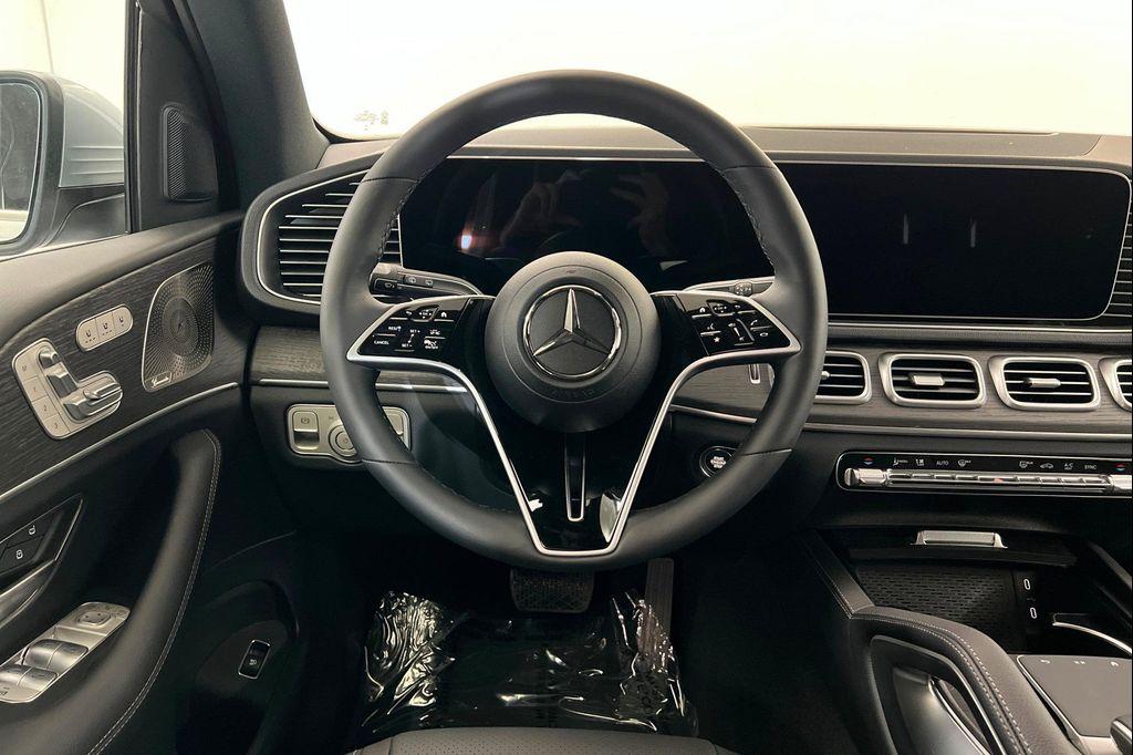 new 2026 Mercedes-Benz GLE 450 car, priced at $83,594