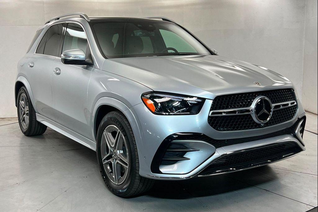 new 2026 Mercedes-Benz GLE 450 car, priced at $83,594