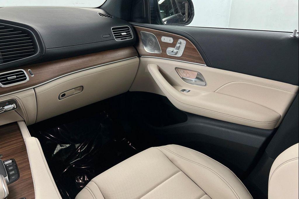 new 2026 Mercedes-Benz GLE 350 car, priced at $79,289