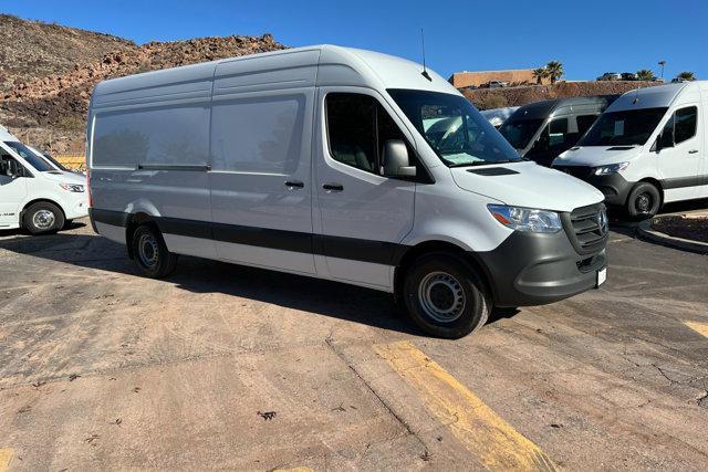 new 2026 Mercedes-Benz Sprinter 2500 car, priced at $68,653