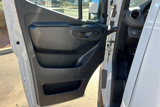 new 2026 Mercedes-Benz Sprinter 2500 car, priced at $68,653