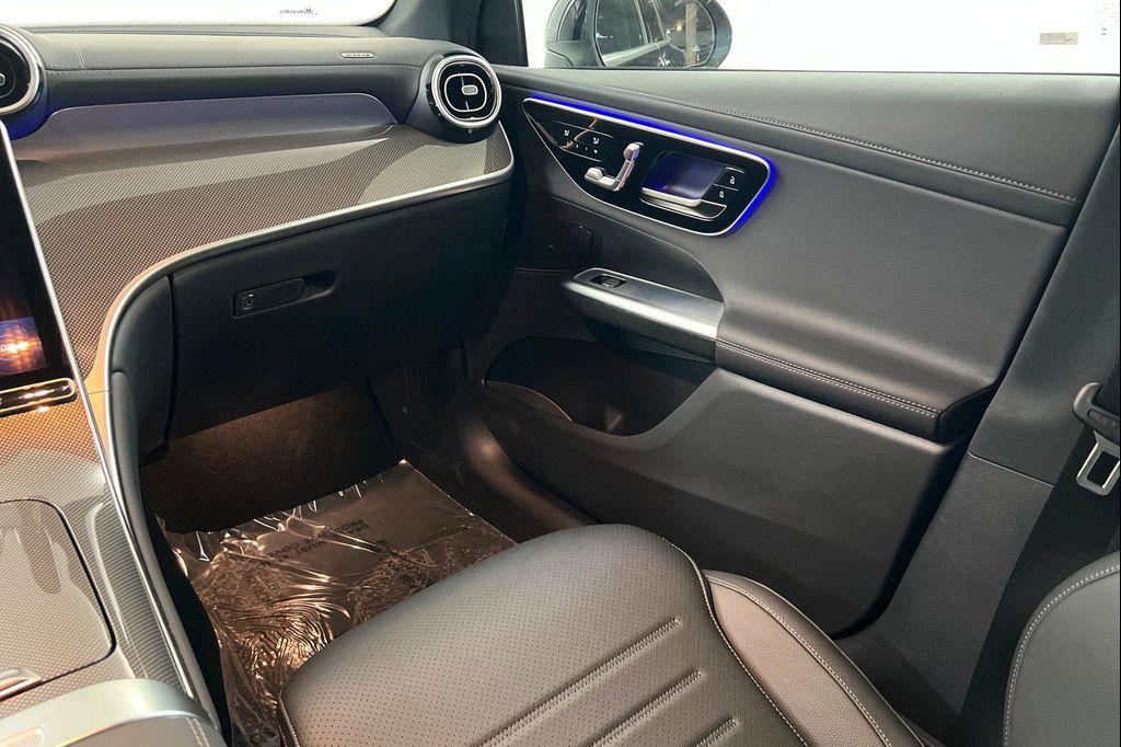 new 2026 Mercedes-Benz GLC 300 car, priced at $59,049