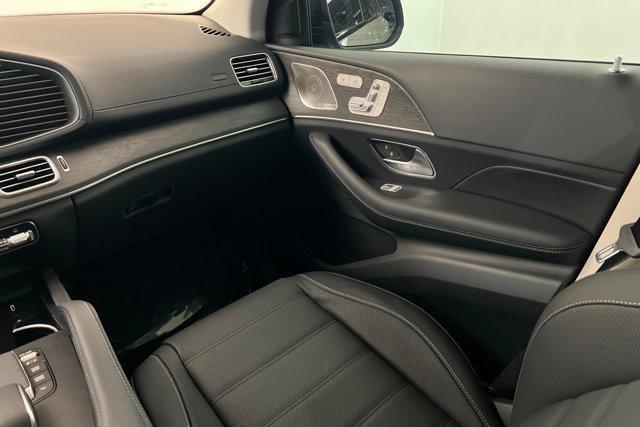new 2026 Mercedes-Benz GLS 450 car, priced at $106,119