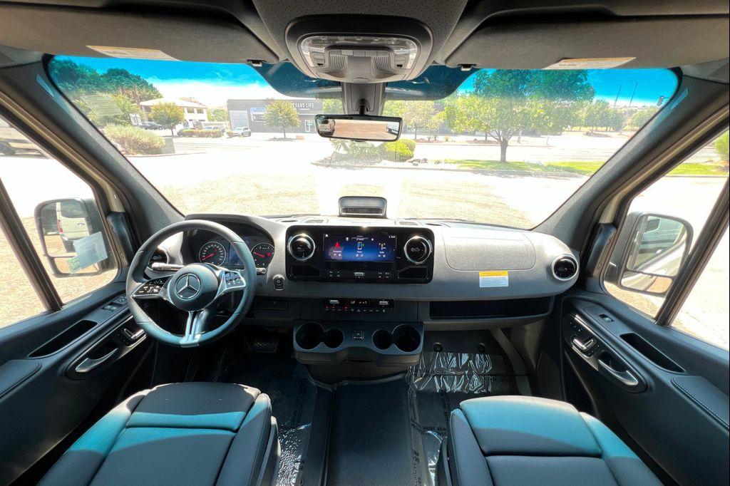 new 2026 Mercedes-Benz Sprinter 2500 car, priced at $92,064