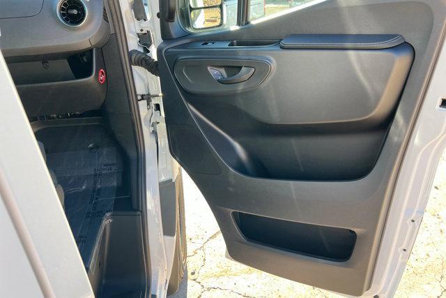 new 2026 Mercedes-Benz Sprinter 2500 car, priced at $69,001