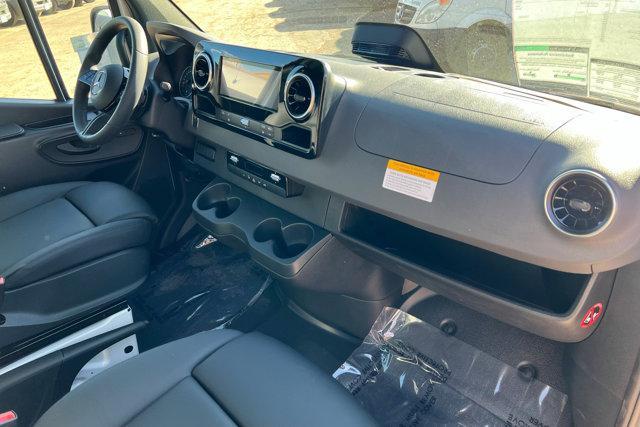 new 2026 Mercedes-Benz Sprinter 2500 car, priced at $69,001