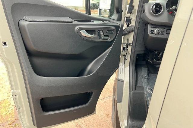 new 2026 Mercedes-Benz Sprinter 2500 car, priced at $90,531