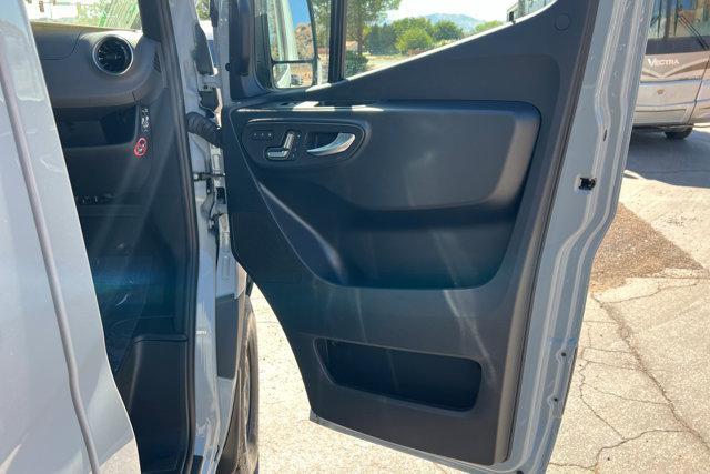 new 2025 Mercedes-Benz Sprinter 2500 car, priced at $78,104
